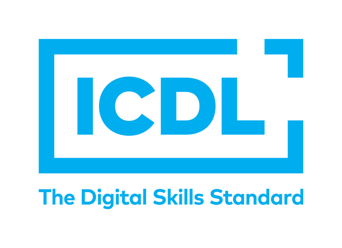 Les premiers candidats à la certification ICDL